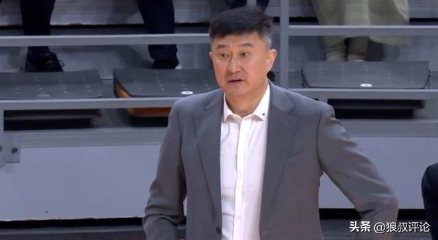 开云体育-杜锋:上半场我们的防守和篮板球都做得不好,心态出现了一些问题