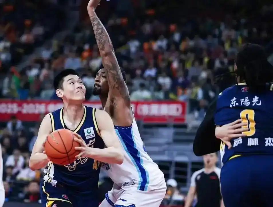 开云官网-破案了，王洪泽被杜锋骂哭真因曝光，和徐杰无关，教练恨铁不成钢