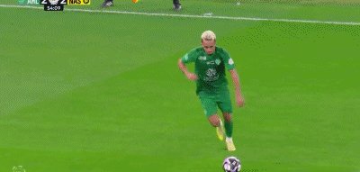 1767398071899040985.gif 开云官网-【早报】意甲新年首战,米兰小胜登顶!