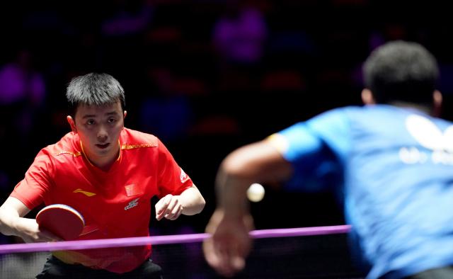 1757599712511069980.png 澳门冠军赛薛飞爆冷击败张本智和 王艺迪再输外敌