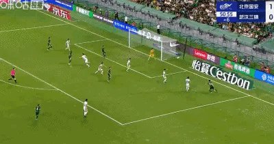 开云官网-【早报】又是绝杀，小孩哥拯救球队！