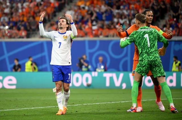 开云app-姆总不在，格列兹曼带着法国前锋们表演花式浪射