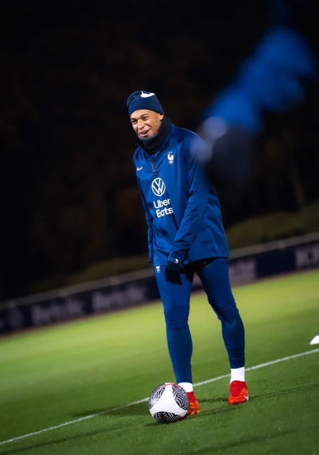 开云体育-姆总谈“沉默”与金球：法国队不姓姆，梅西理应八金