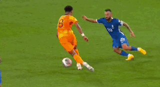 开云app-【欧预赛】哈克波抽射邓弗里斯助攻戴帽，荷兰3比0