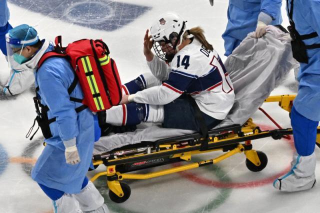 1643965416370040261.jpg 开云app-【冬奥女冰】中国迎12年来首胜 美加开门红却遭减员