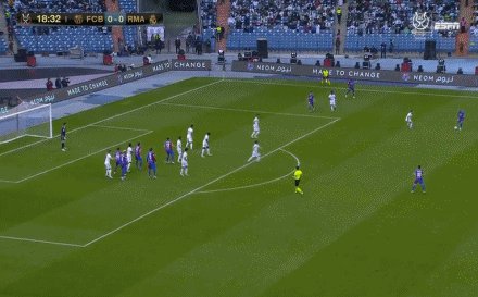 开云体育-【西超杯】F.巴尔韦德加时制胜 皇马3-2巴萨进决赛