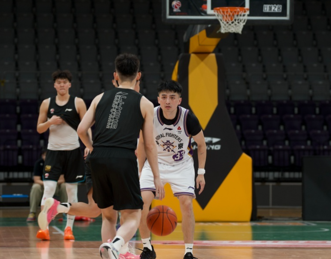 开云app-辽宁热身双杀北控！6人上双，赵森连爆，哈维高效，布罗金顿缺席