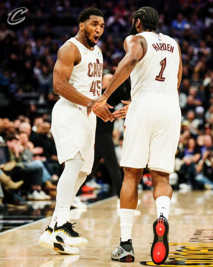 开云体育-前刚血洗对手转头就输10分?骑士这场防守崩盘,纯属自己作死!