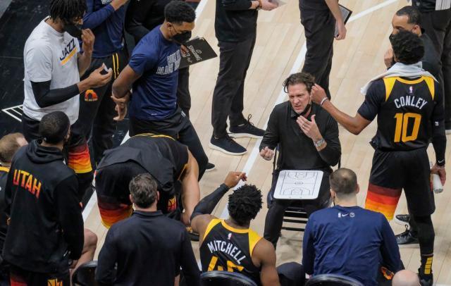 1614240431614072905.jpg 开云平台-卫冕冠军面前彰显统治力 爵士也要复刻草根传奇?