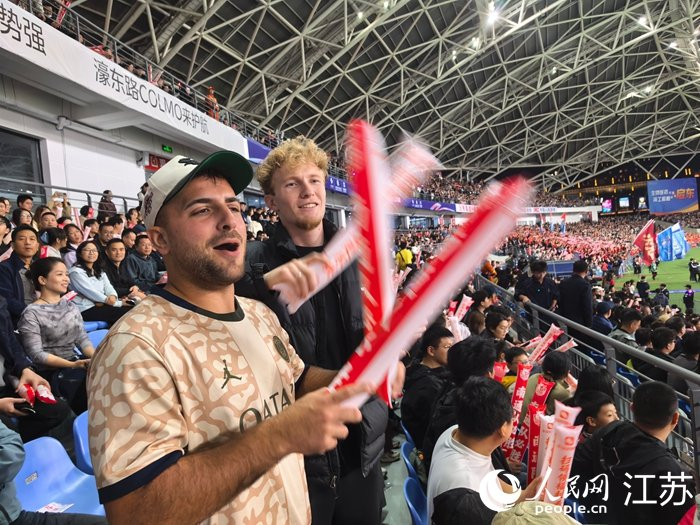 开云官网-一场“苏超”平局，如何点燃了一座城？|南通|南通队|徐州|足球|江苏足球联赛_新浪体育_新浪新闻